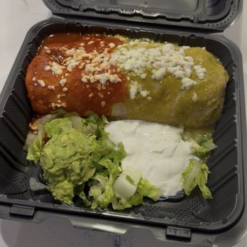 Morena's Mexican Cuisine signature dishes Enchiladas DivorciadasNachosFajitas